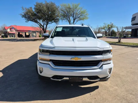 Another view of 2018 CHEVROLET SILVERADO 1500 Z71 for sale in Fort Worth, TX at Callahan Motor Company