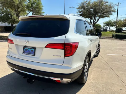 More photos of 2016 HONDA PILOT TOURING at Callahan Motor Company, TX