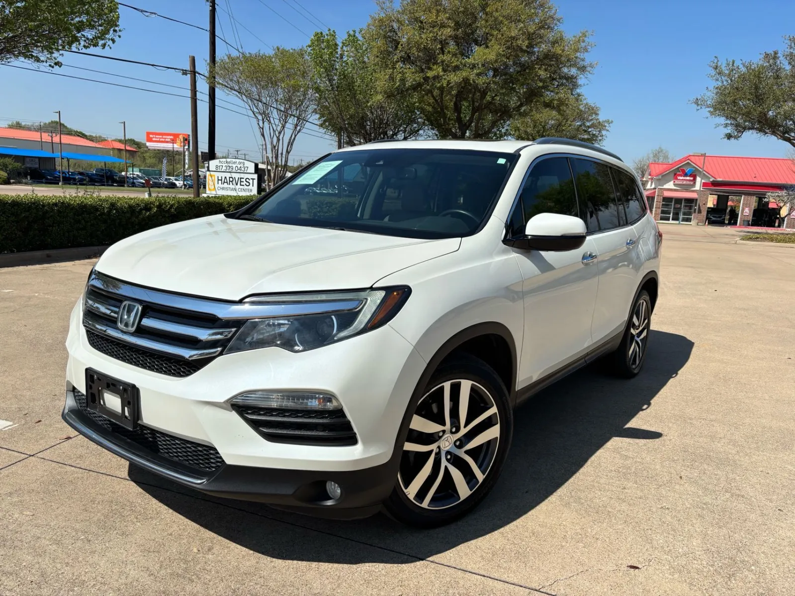 White 2016 HONDA PILOT TOURING for sale in Fort Worth, TX