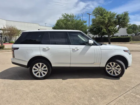 More photos of 2016 LAND ROVER RANGE ROVER HSE TD6 at Callahan Motor Company, TX