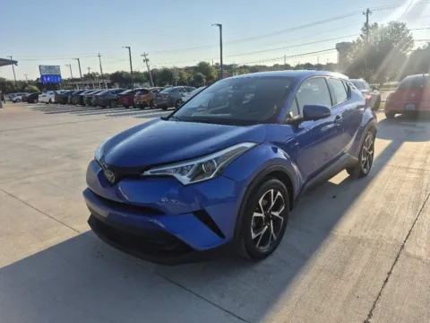 Blue 2019 TOYOTA C-HR XLE for sale in Fort Worth, TX