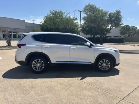 More photos of 2019 HYUNDAI SANTA FE SE 2.4L at Callahan Motor Company, TX