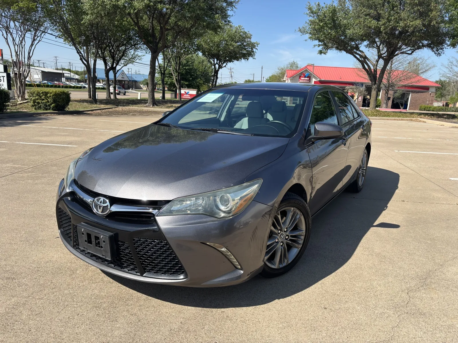 Gray 2016 TOYOTA CAMRY SE for sale in Fort Worth, TX