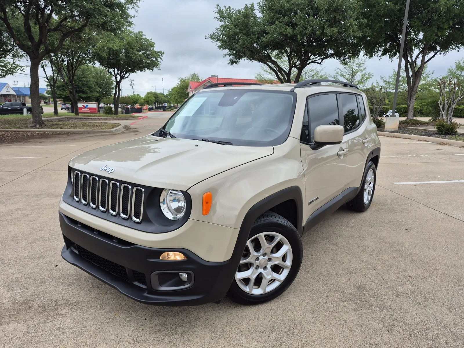 Green 2015 JEEP RENEGADE LATITUDE for sale in Fort Worth, TX