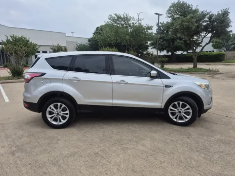 More photos of 2017 FORD ESCAPE SE at Callahan Motor Company, TX