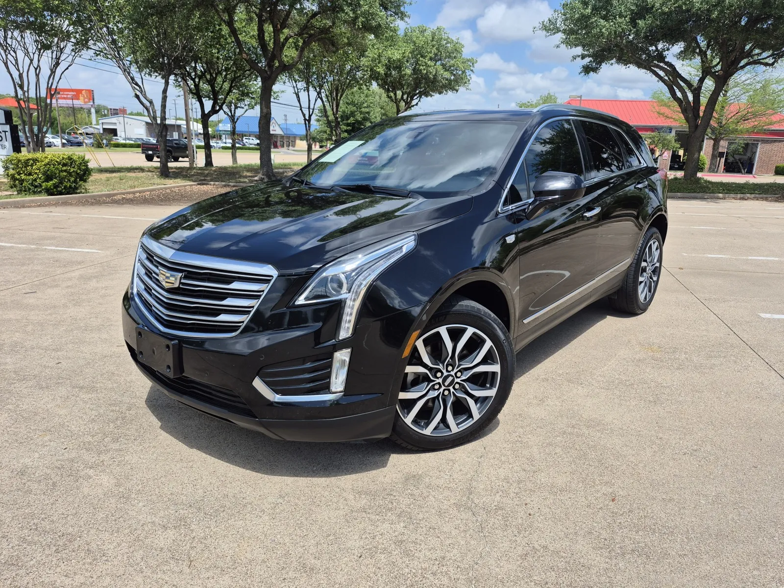 Black 2017 CADILLAC XT5 LUXURY for sale in Fort Worth, TX