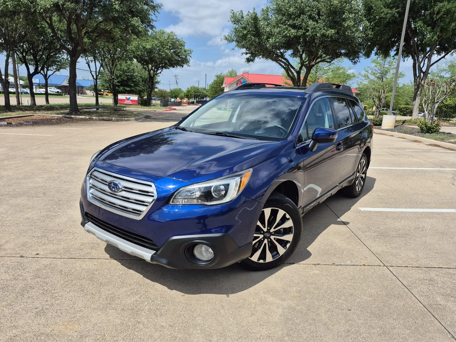 2017 Subaru Outback 2.5i Limited's photo