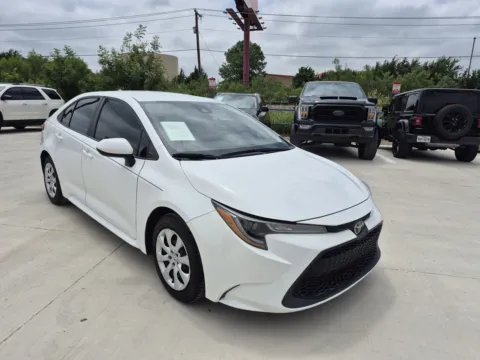 More photos of 2020 TOYOTA COROLLA LE at Callahan Motor Company, TX