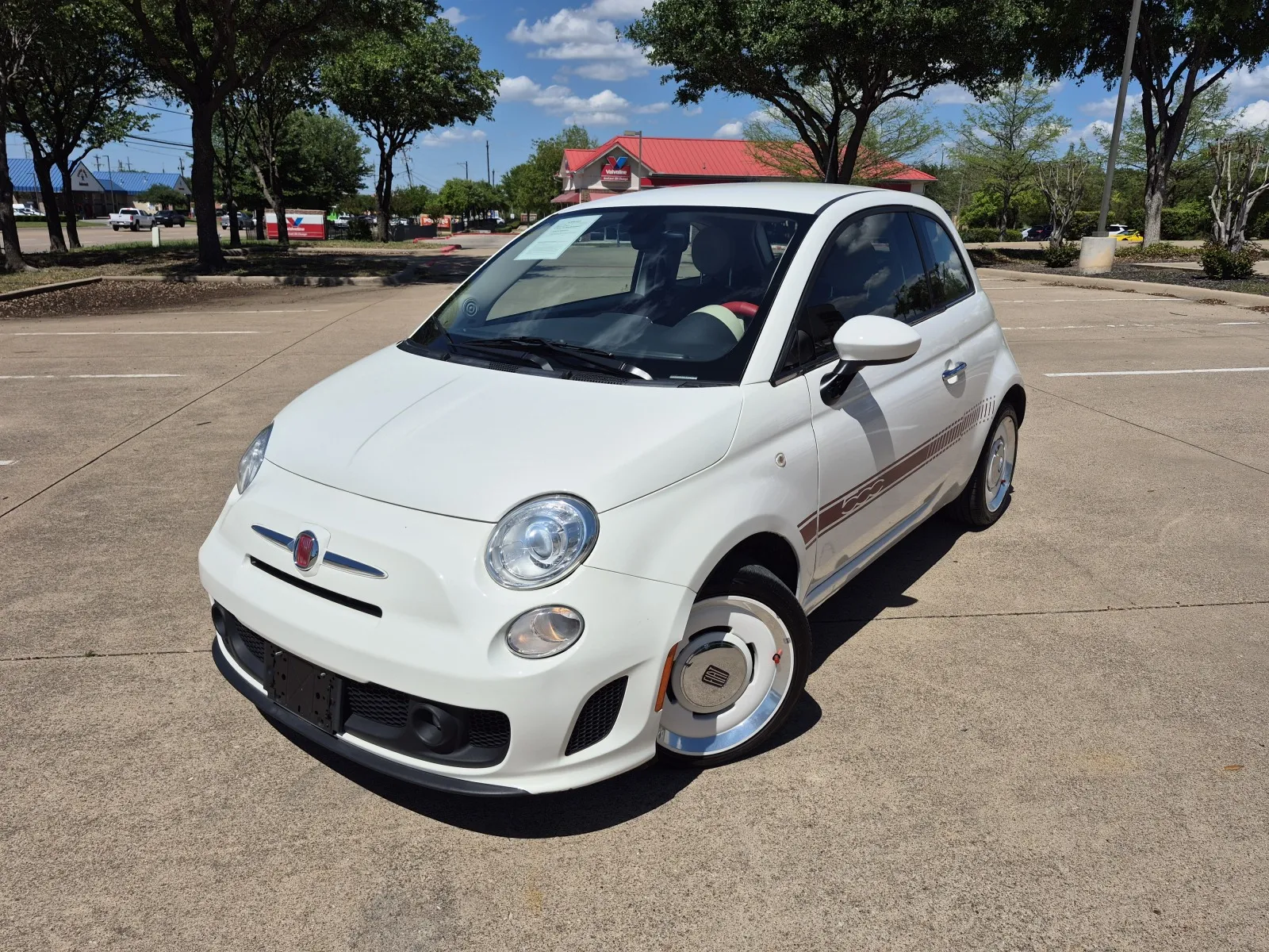 White 2019 FIAT 500 LOUNGE for sale in Fort Worth, TX