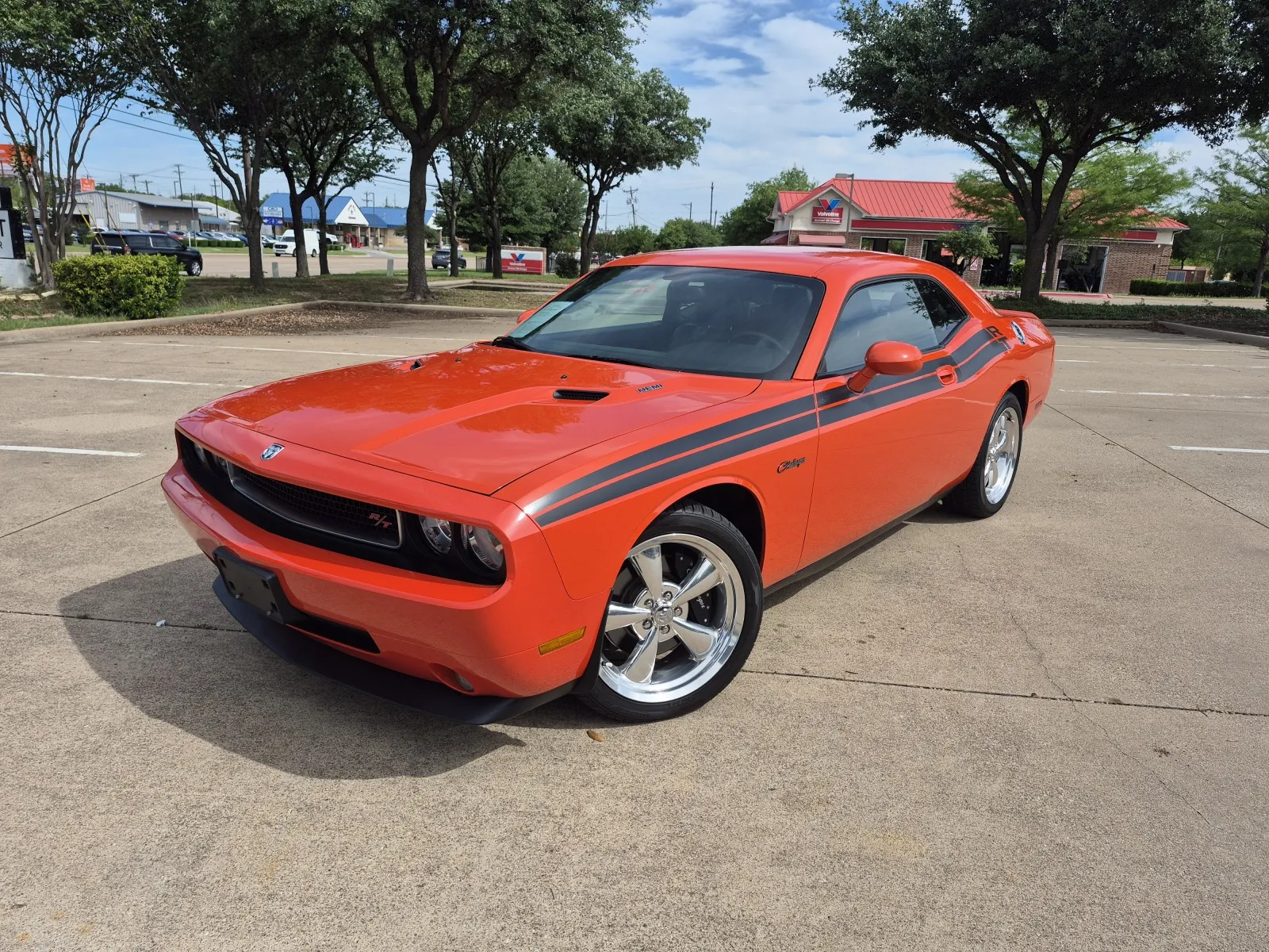 Orange 2010 DODGE CHALLENGER R/T for sale in Fort Worth, TX