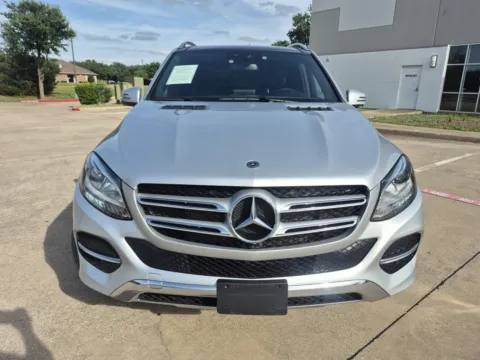 Another view of 2019 MERCEDES-BENZ GLE 400 4MATIC for sale in Fort Worth, TX at Callahan Motor Company