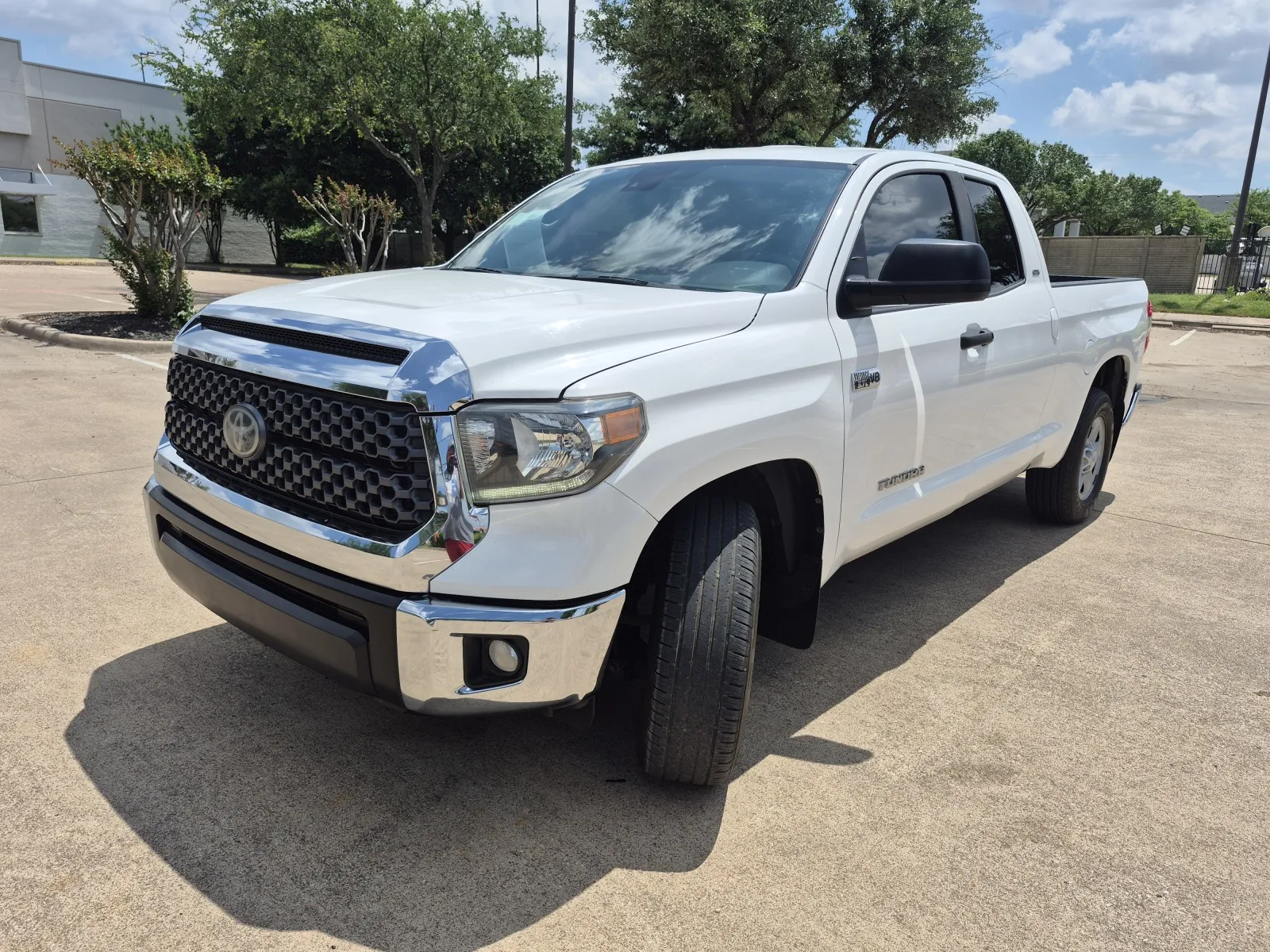 White 2020 TOYOTA TUNDRA SR5 for sale in Fort Worth, TX
