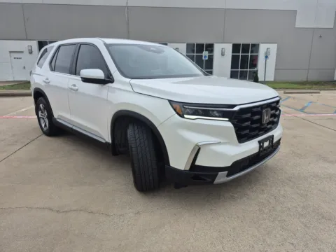More photos of 2023 HONDA PILOT EX-L W/REAR CAPTAIN'S CHAIRS at Callahan Motor Company, TX