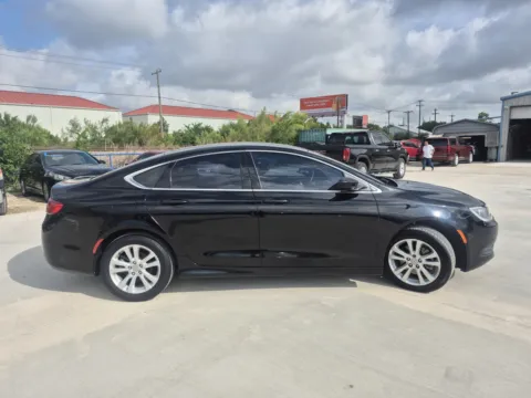 More photos of 2016 CHRYSLER 200 LX at Callahan Motor Company, TX