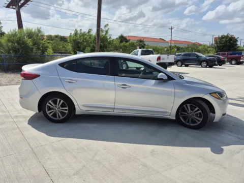 More photos of 2018 HYUNDAI ELANTRA SEL at Callahan Motor Company, TX