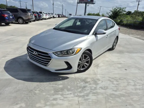 Silver 2018 HYUNDAI ELANTRA SEL for sale in Fort Worth, TX