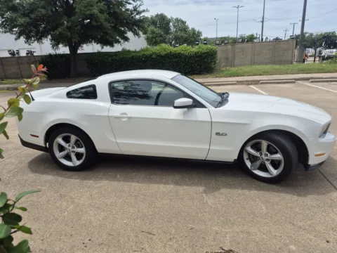 More photos of 2012 FORD MUSTANG GT at Callahan Motor Company, TX