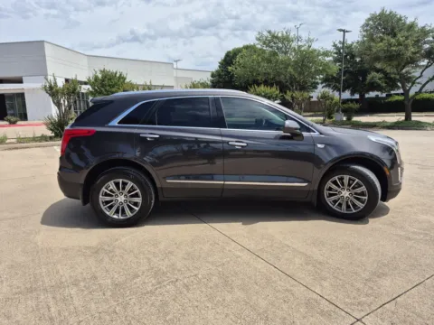 More photos of 2017 CADILLAC XT5 LUXURY at Callahan Motor Company, TX