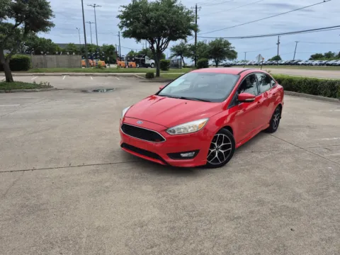 Red 2016 FORD FOCUS SE for sale in Fort Worth, TX
