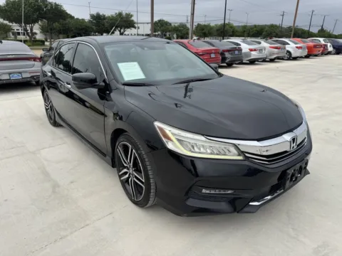 More photos of 2017 HONDA ACCORD TOURING at Callahan Motor Company, TX