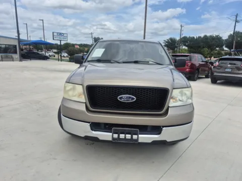 Another view of 2004 FORD F-150 XLT for sale in Fort Worth, TX at Callahan Motor Company