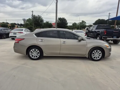 More photos of 2013 NISSAN ALTIMA 2.5 S at Callahan Motor Company, TX