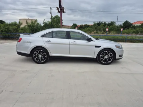 More photos of 2013 FORD TAURUS SHO at Callahan Motor Company, TX