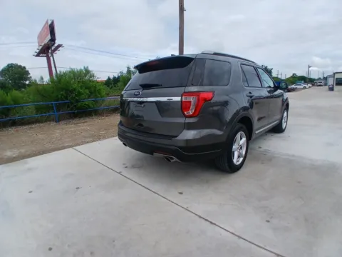 More photos of 2018 FORD EXPLORER XLT at Callahan Motor Company, TX
