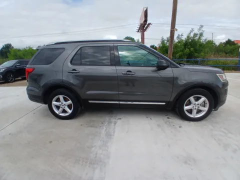 More photos of 2018 FORD EXPLORER XLT at Callahan Motor Company, TX
