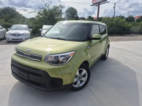 Green 2018 KIA SOUL BASE for sale in Fort Worth, TX