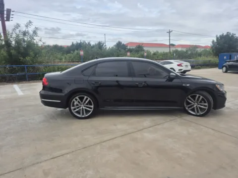 More photos of 2018 VOLKSWAGEN PASSAT 2.0T S at Callahan Motor Company, TX