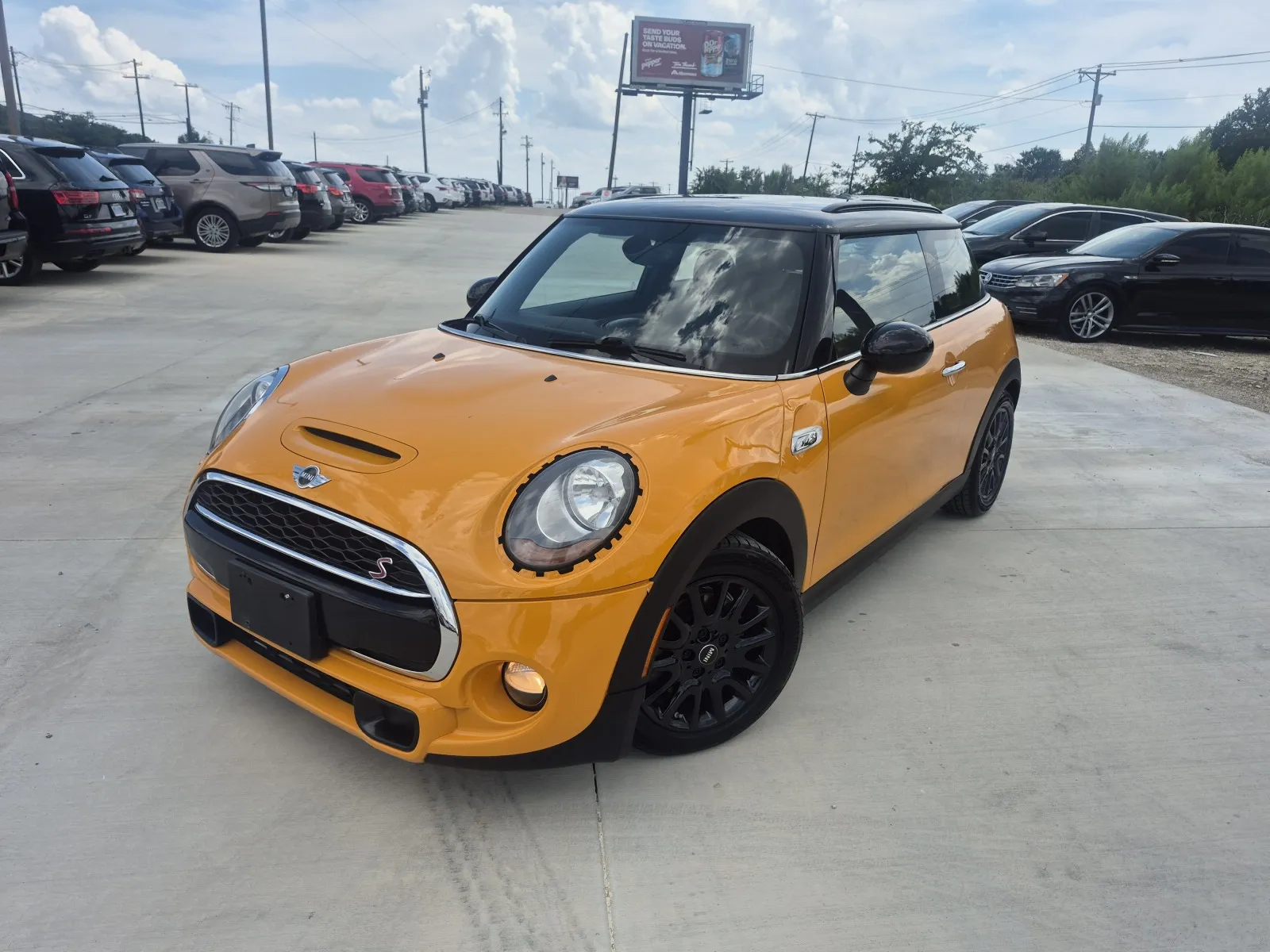 2015 MINI Cooper S's photo