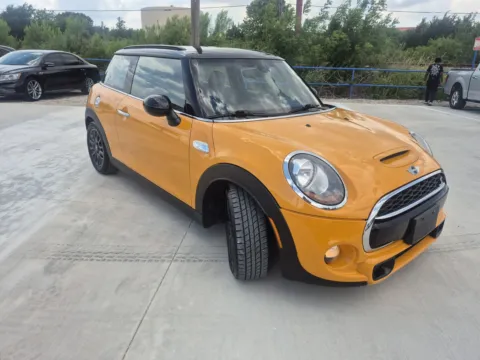 More photos of 2015 MINI HARDTOP 2 DOOR COOPER S at Callahan Motor Company, TX