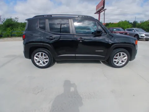 More photos of 2018 JEEP RENEGADE LATITUDE at Callahan Motor Company, TX