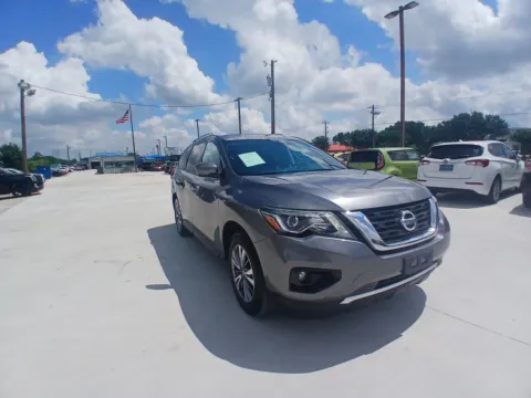 Another view of 2020 NISSAN PATHFINDER SL for sale in Fort Worth, TX at Callahan Motor Company