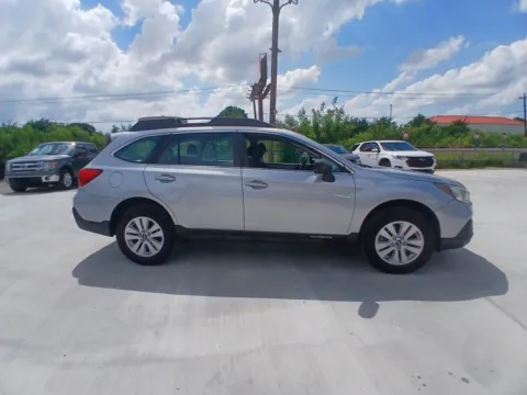 More photos of 2019 SUBARU OUTBACK 2.5I at Callahan Motor Company, TX