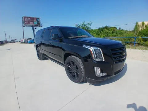Another view of 2017 CADILLAC ESCALADE ESV PLATINUM for sale in Fort Worth, TX at Callahan Motor Company