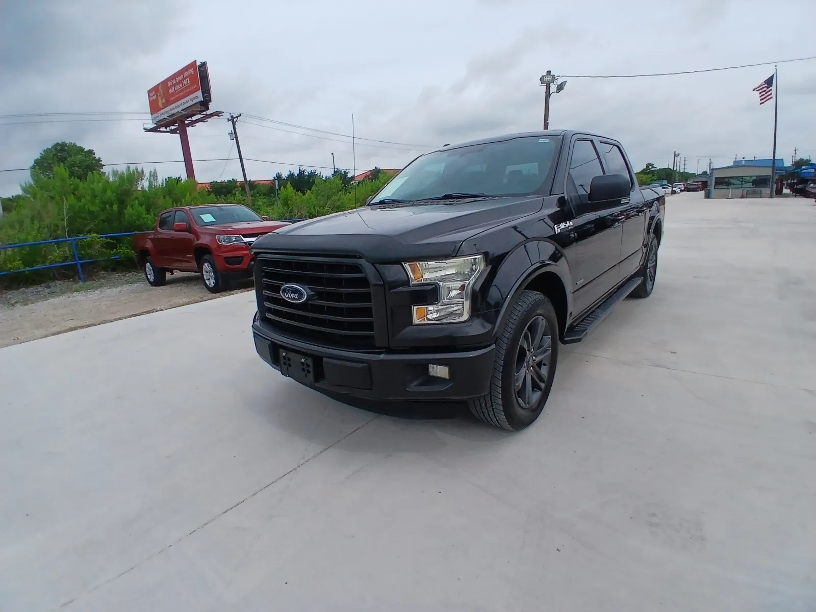 2015 Ford F-150 XLT SuperCrew 145-in's photo