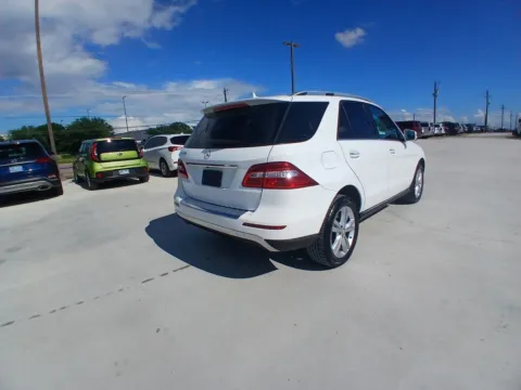 More photos of 2015 MERCEDES-BENZ M-CLASS ML 350 at Callahan Motor Company, TX