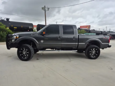 Photos of 2016 FORD F-250 SUPER DUT LARIAT for sale in Fort Worth, TX at Callahan Motor Company