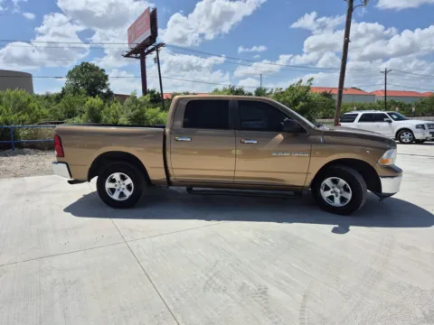 More photos of 2012 RAM 1500 SLT at Callahan Motor Company, TX