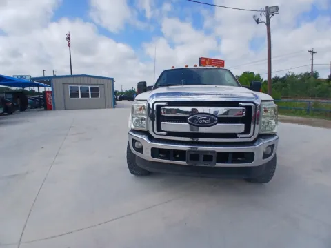 Photos of 2013 FORD F-250 SUPER DUT LARIAT for sale in Fort Worth, TX at Callahan Motor Company