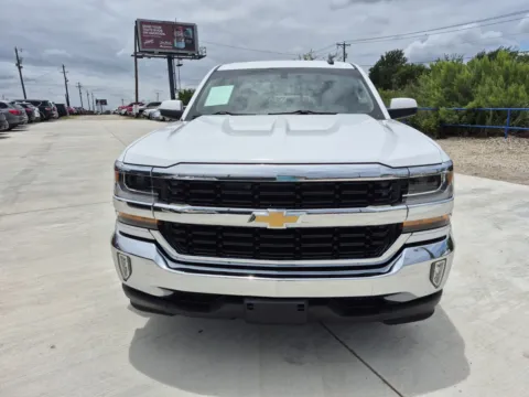 Another view of 2017 CHEVROLET SILVERADO 1500 LT for sale in Fort Worth, TX at Callahan Motor Company