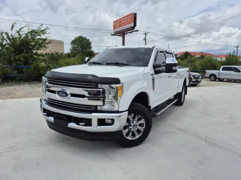 White 2017 FORD F-250 SUPER DUT LARIAT for sale in Fort Worth, TX