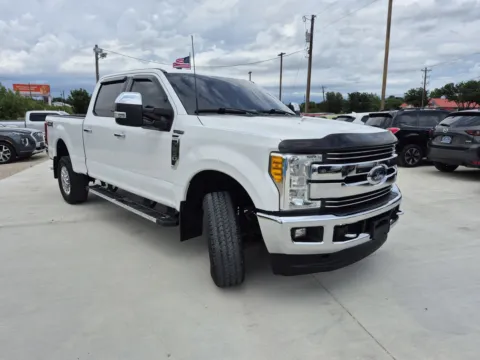 More photos of 2017 FORD F-250 SUPER DUT LARIAT at Callahan Motor Company, TX