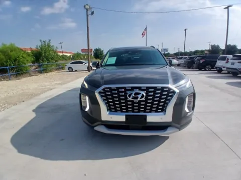 Photos of 2022 HYUNDAI PALISADE LIMITED for sale in Fort Worth, TX at Callahan Motor Company
