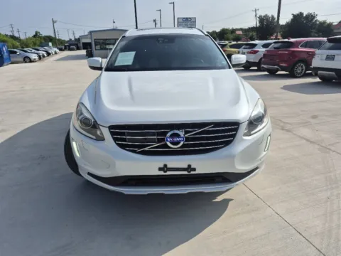 Another view of 2015 VOLVO XC60 T6 DRIVE-E PLATINUM for sale in Fort Worth, TX at Callahan Motor Company