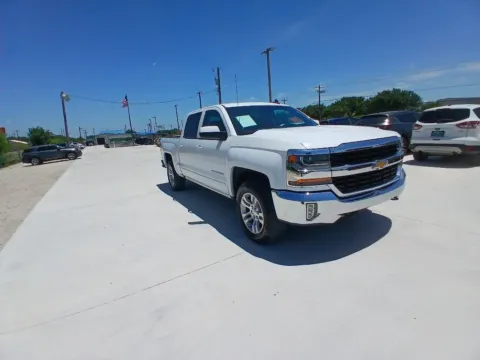 Another view of 2018 CHEVROLET SILVERADO 1500 LT for sale in Fort Worth, TX at Callahan Motor Company