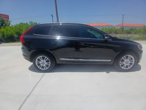 More photos of 2016 VOLVO XC60 T5 DRIVE-E PLATINUM at Callahan Motor Company, TX