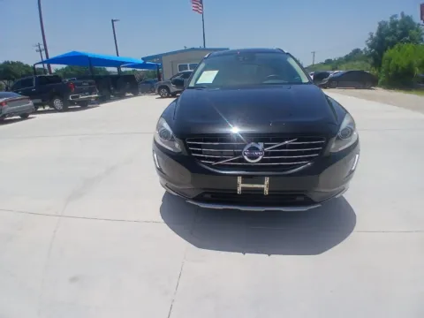Photos of 2016 VOLVO XC60 T5 DRIVE-E PLATINUM for sale in Fort Worth, TX at Callahan Motor Company